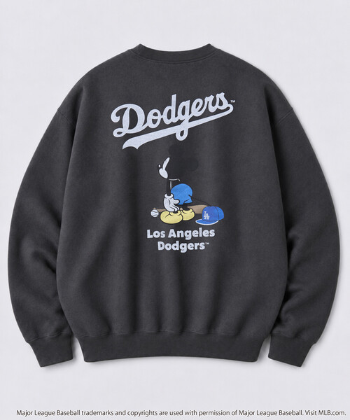 FREAK'S STORE(フリークスストア)の「限定展開 Mickey×Dodgers 別注 ビックシルエット クルーネック スウェット(スウェット・メンズ・ネイビー/チャコールグレー/グレー・MEDIUM/LARGE/SMALL)」の12枚目の写真
