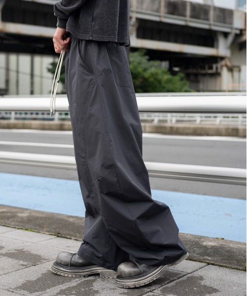 WEGO(ウィゴー)の「WEGO/【26年秋冬新作】テクニカルバルーンパンツ(チノパンツ・メンズ・ブラック/グレー・MEDIUM/LARGE)」の13枚目の写真