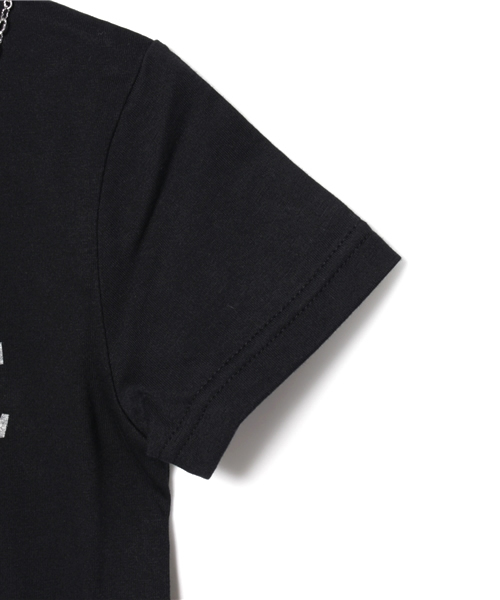 CHUBBYGANG（チャビーギャング）の「取り外しネックレス風チャーム付Tシャツ（Tシャツ/カットソー・キッズ・ホワイト/ブラック・100/120/110/130/90）」の5枚目の写真