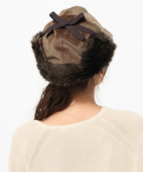 Khaju（カージュ）の「INFEILDER DESIGN:コーデュロイシャーロックキャップ（キャップ・レディース・キャメル・ONE SIZE）」の3枚目の写真