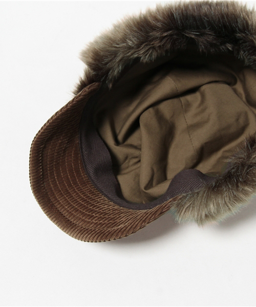 Khaju（カージュ）の「INFEILDER DESIGN:コーデュロイシャーロックキャップ（キャップ・レディース・キャメル・ONE SIZE）」の4枚目の写真