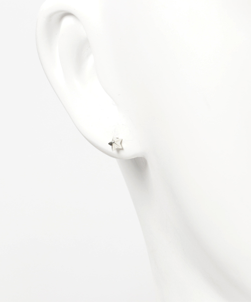 amp japan（アンプジャパン）の「スモール スター スタッズ ピアス（ピアス（片耳用）・メンズ・シルバー・FREE）」の4枚目の写真