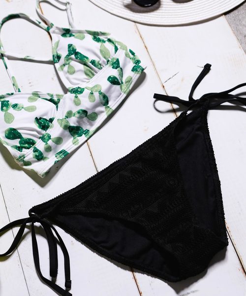 SUNBABIES（サンベイビーズ）の「サイドリボン・ビキニパンツ/SUNBABIES（水着・レディース・ホワイト系その他/ブラック/ブラック系その他/ラベンダー/ピンク・MEDIUM/SMALL）」の4枚目の写真