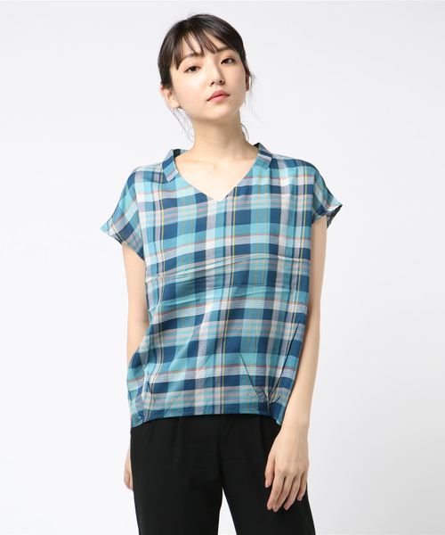 AMERICAN HOLIC（アメリカンホリック）の「・Vネックノースリーブブラウス（シャツ/ブラウス・レディース・ブラック/レッド/アイボリー/カーキ/サックスブルー/グリーン・FREE）」の5枚目の写真