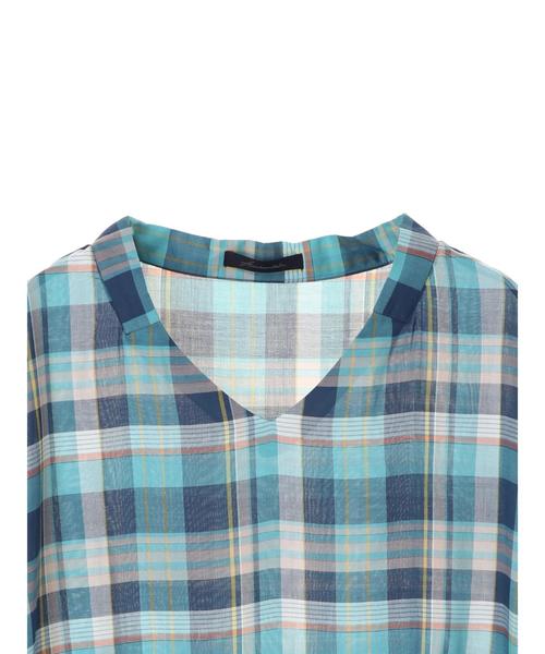 AMERICAN HOLIC（アメリカンホリック）の「・Vネックノースリーブブラウス（シャツ/ブラウス・レディース・ブラック/レッド/アイボリー/カーキ/サックスブルー/グリーン・FREE）」の14枚目の写真