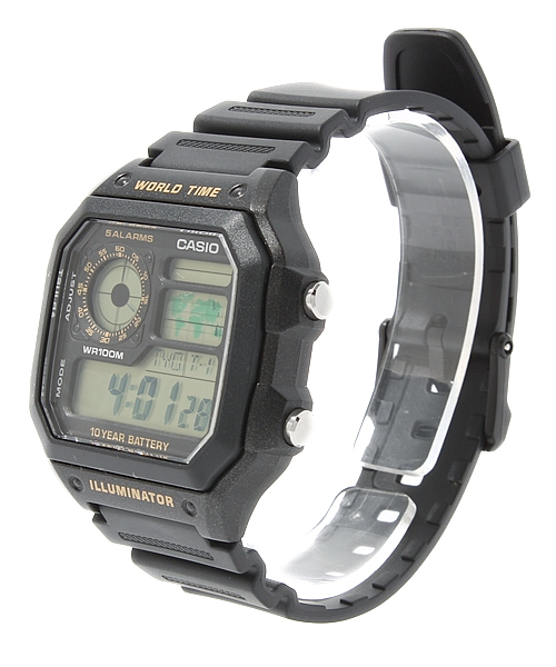 AMERICAN RAG CIE(アメリカンラグシー)の「CASIO ワールドトラベラーウォッチ 101-DNY-AE-1200WH-1B ∴(アナログ腕時計・メンズ・ブラック×グリーン・ONE SIZE)」の2枚目の写真