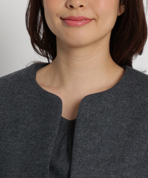 Sunauna(スーナウーナ)の「圧縮ウールノーカラージャケット(ノーカラージャケット・レディース・チャコールグレー/ネイビー・40/38/36)」の6枚目の写真