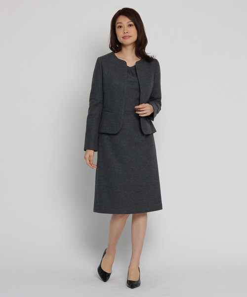 Sunauna(スーナウーナ)の「圧縮ウールノーカラージャケット(ノーカラージャケット・レディース・チャコールグレー/ネイビー・40/38/36)」の10枚目の写真
