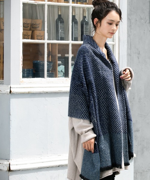 QUEENHEAD（クイーンヘッド）の「チュアリーズ大判ストールマフラー（マフラー・レディース・ブラック/ベージュ/ネイビー/ピンク・FREE）」の21枚目の写真