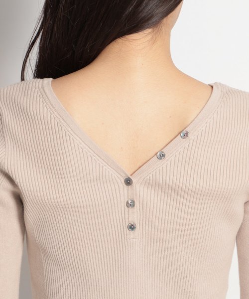 niko and...（ニコアンド）の「ソフトコットン2WAYリブプルオーバー（Tシャツ/カットソー・レディース・ブラック/ベージュ/グリーン/キャメル・MEDIUM/LARGE）」の17枚目の写真