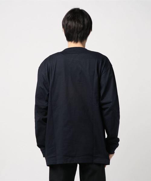 Carhartt WIP（カーハートダブリューアイピー）の「L/S CHASE T-SHIRT（Tシャツ/カットソー・メンズ・ホワイト/ブラック/ダークグリーン/ブラウン/レッド/オレンジ/ヘザーグレー/バーガンディー/ダークネイビー・SMALL/MEDIUM/LARGE/X-LARGE/XX-LARGE/X-SMALL）」の10枚目の写真