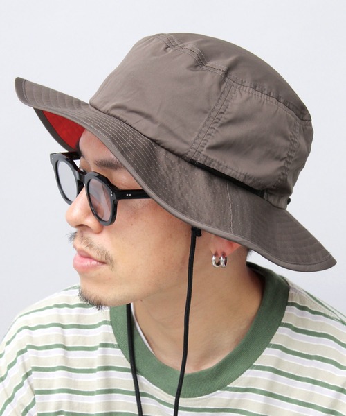 A.M.S.(エーエムエス)の「撥水加工ポリエステル 軽量 ソフト アドベンチャーハット 99.9%UVカットモデル(ハット・メンズ・ブラック/パープル/ネイビー/グレー/カーキ/カモフラージュ/ベージュ/レッド/ブルー/グリーン/ホワイト系その他2/ブラック系その他2/ブルー系その他2/ブルー系その他3/イエロー系その他3/オレンジ系その他3/グレー系その他/ブラック系その他4/ブルー系その他4・M)」の5枚目の写真