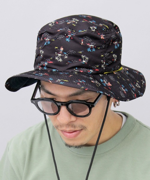 A.M.S.(エーエムエス)の「撥水加工ポリエステル 軽量 ソフト アドベンチャーハット 99.9%UVカットモデル(ハット・メンズ・ブラック/パープル/ネイビー/グレー/カーキ/カモフラージュ/ベージュ/レッド/ブルー/グリーン/ホワイト系その他2/ブラック系その他2/ブルー系その他2/ブルー系その他3/イエロー系その他3/オレンジ系その他3/グレー系その他/ブラック系その他4/ブルー系その他4・M)」の4枚目の写真