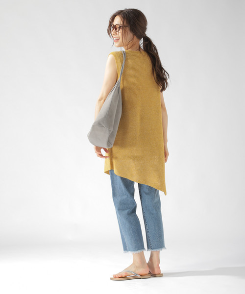 BAYFLOW(ベイフロー)の「イレギュラーヘムベスト(ニット/セーター・レディース・グレー/マスタード/ブラウン・FREE)」の16枚目の写真