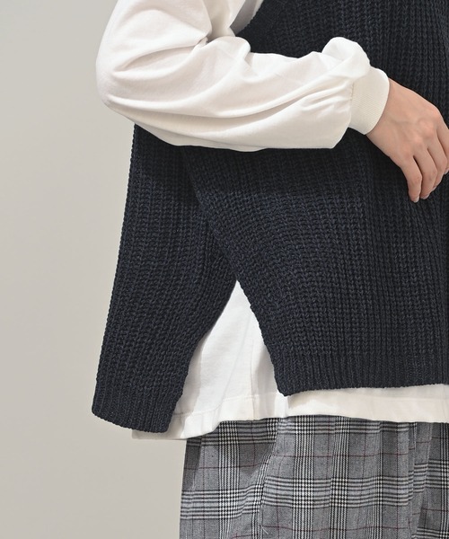 rps（アールピーエス）の「アクリルゆったりニットベスト（ベスト・レディース・杢グレー/ネイビー/ベージュ系その他/モカ/チャコールグレー/グレイッシュベージュ・M）」の22枚目の写真