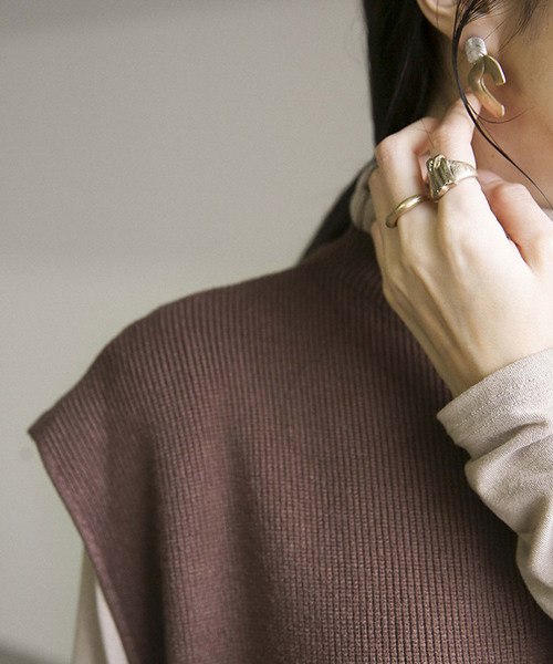 select MOCA（セレクトモカ）の「サイドスリットデザインニットベスト/プチハイネックリブサイドオープンニットロングワンピ（ベスト・レディース・ブラウン/ベージュ/ライトベージュ・FREE）」の5枚目の写真