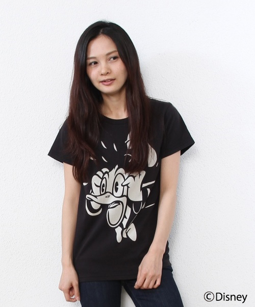 coen(コーエン)の「【コーエン別注】Disney(ディズニー)Donald 抜染プリントTシャツ(Tシャツ/カットソー・レディース・ブラック・MEDIUM/LARGE)」の1枚目の写真