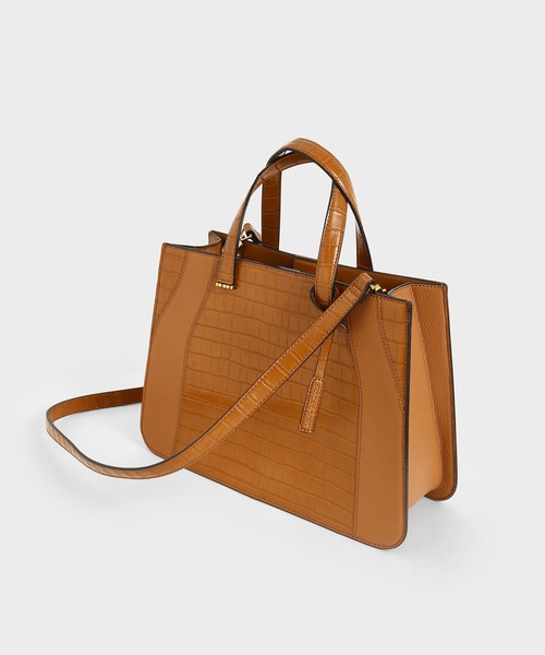 CHARLES & KEITH（チャールズ & キース）の「クロックエフェクト ダブルトップハンドルトートバッグ / Croc-Effect Double Top Handle Tote Bag（トートバッグ・レディース・ブラック/イエロー/オレンジ/ライトブラウン・L）」の13枚目の写真
