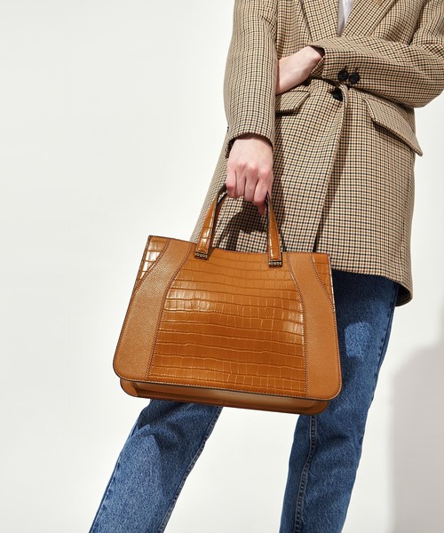 CHARLES & KEITH（チャールズ & キース）の「クロックエフェクト ダブルトップハンドルトートバッグ / CrocEffect