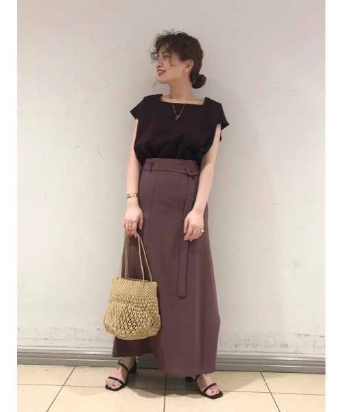 LAATO(ラート)の「SLEEK LOOSE T-SHIRTS(Tシャツ/カットソー・レディース・オフホワイト/ベージュ/パープル・FREE)」の13枚目の写真