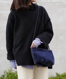 VON ボア ショルダーバッグ