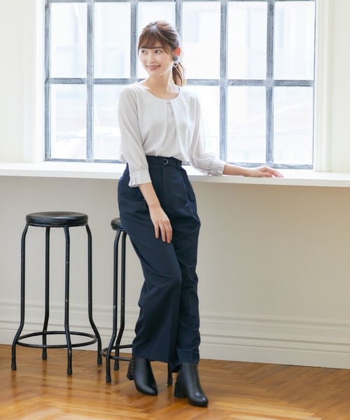 Rewde（ルゥデ）の「胸元ﾊﾞｰ付袖ｼﾌｫﾝﾌﾞﾗｳｽ（0R13-8200313）（シャツ/ブラウス）」 - WEAR