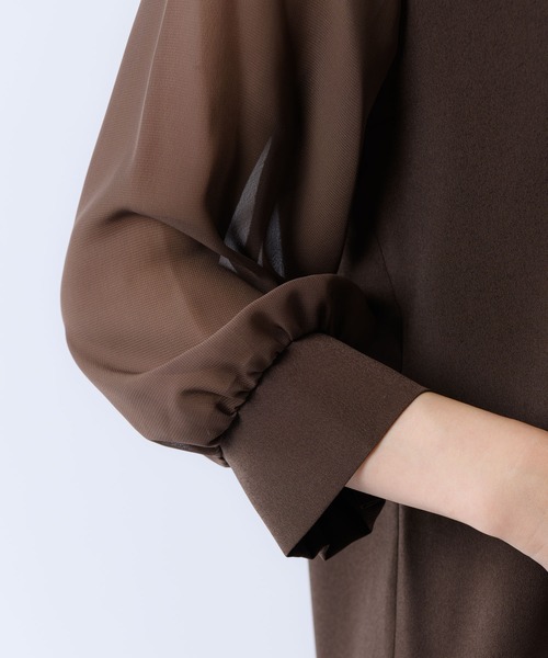 Rewde（ルゥデ）の「胸元ﾊﾞｰ付袖ｼﾌｫﾝﾌﾞﾗｳｽ（0R13-8200313）（シャツ/ブラウス）」 - WEAR