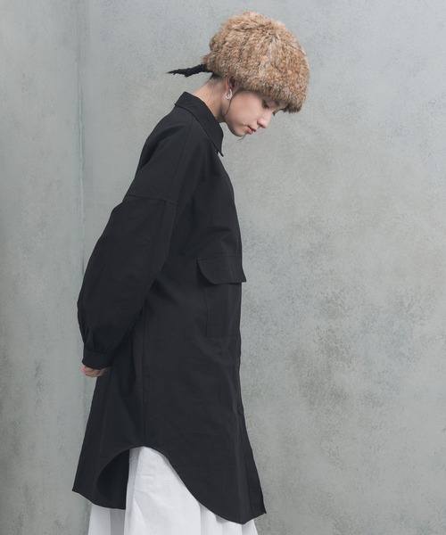 manana suerte（マニャーナスエルテ）の「manana オーバールーズロングシャツ（シャツ/ブラウス・レディース・ブラック/グレー/グリーン・FREE）」の2枚目の写真