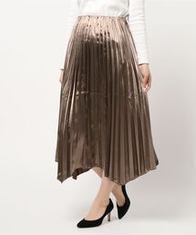 イレヘムプリーツスカート