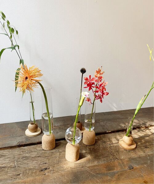 journal standard Furniture (ジャーナルスタンダードファニチャー)の「【CLAY/クレイ】CORK FLOWER VASE M フラワーベース 花瓶(フラワーベース・レディース・その他・FREE)」の11枚目の写真