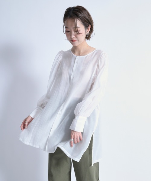 DouDou（ドゥドゥ）の「袖ボリューム2WAYブラウス（シャツ/ブラウス・レディース・オフホワイト/ベージュ/イエロー・FREE）」の4枚目の写真