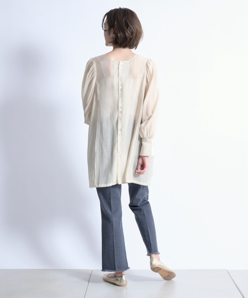 DouDou（ドゥドゥ）の「袖ボリューム2WAYブラウス（シャツ/ブラウス・レディース・オフホワイト/ベージュ/イエロー・FREE）」の5枚目の写真