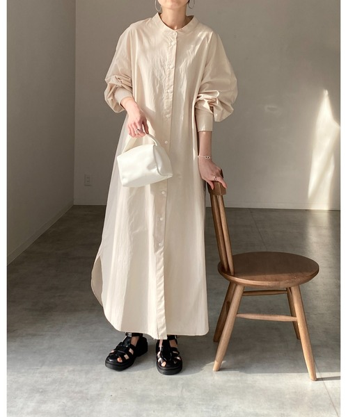 She's Closet（シーズクローゼット）の「スタンドカラー編み上げレースアップ長袖ロングシャツワンピース【低身長向け/高身長向けサイズ有】（シャツワンピース・レディース・ホワイト/ベージュ/ラベンダー/ブラック・FREE/SHORT/TALL）」の11枚目の写真