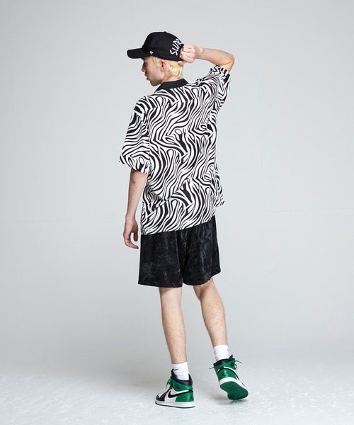 NOISE MAKER（ノイズメーカー）の「ゼブラ柄ルーズオープンカラーシャツ（シャツ/ブラウス・メンズ・ホワイト/ブルー・X-LARGE/MEDIUM/LARGE）」の6枚目の写真