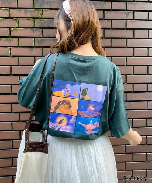 WEGO（ウィゴー）の「WEGO/別注 Disney シーンTシャツ（Tシャツ/カットソー・レディース・ホワイト/ダークグリーン/パープル/ピンク/イエロー/ブルー/グリーン/その他1/その他2/スミクロ/その他6/その他5/アイボリー・FREE）」の4枚目の写真