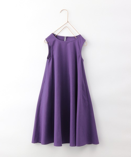 LOWRYS FARM（ローリーズファーム）の「Aラインカラーノースリーブワンピース　947643（ワンピース・キッズ・ブラック/グリーン/パープル/オレンジ・110cm/120cm/130cm）」の3枚目の写真