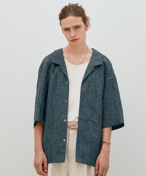 LIDNM（リドム）の「JACQUARD PAISLEY SHIRT（シャツ/ブラウス・メンズ・ベージュ/ブルー・MEDIUM/LARGE）」の2枚目の写真