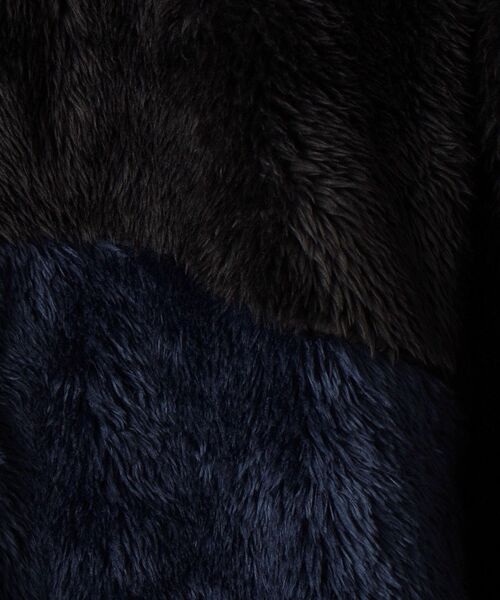 Champion（チャンピオン）の「【WEB限定/SHIPS別注】Champion: シェルパフリース バイカラー ジップ ブルゾン（ブルゾン・メンズ・ベージュ/ネイビー/ブラウン/オリーブ・SMALL/MEDIUM/LARGE/X-LARGE）」の5枚目の写真