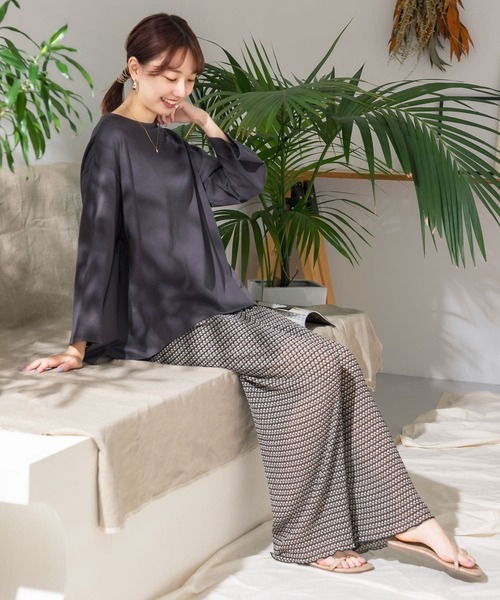 ITEMS URBANRESEARCH（アイテムズ アーバンリサーチ）の「ガライージープリーツパンツ（その他パンツ・レディース・ブラウン/ブラック/アイボリー・FREE）」の12枚目の写真