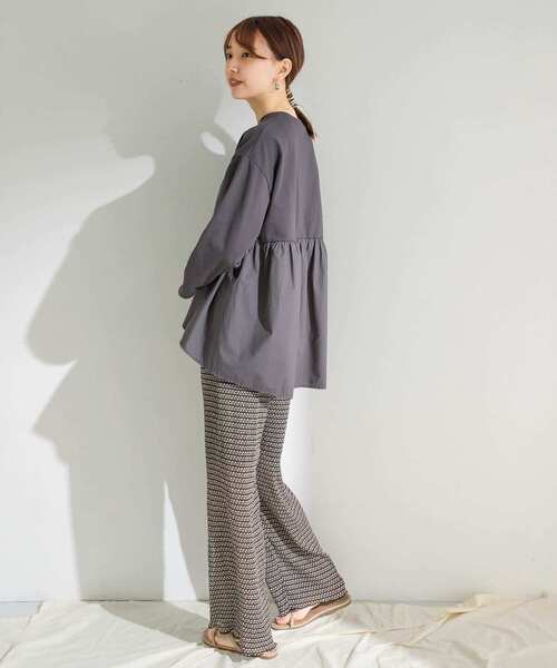 ITEMS URBANRESEARCH（アイテムズ アーバンリサーチ）の「ガライージープリーツパンツ（その他パンツ・レディース・ブラウン/ブラック/アイボリー・FREE）」の14枚目の写真