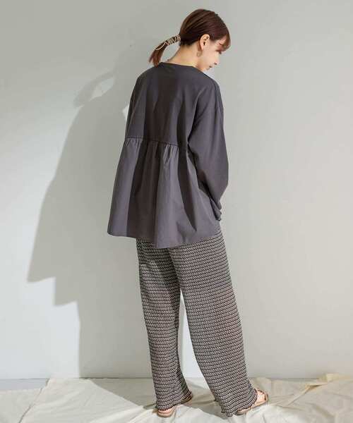 ITEMS URBANRESEARCH（アイテムズ アーバンリサーチ）の「ガライージープリーツパンツ（その他パンツ・レディース・ブラウン/ブラック/アイボリー・FREE）」の15枚目の写真