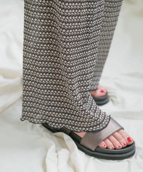 ITEMS URBANRESEARCH（アイテムズ アーバンリサーチ）の「ガライージープリーツパンツ（その他パンツ・レディース・ブラウン/ブラック/アイボリー・FREE）」の16枚目の写真