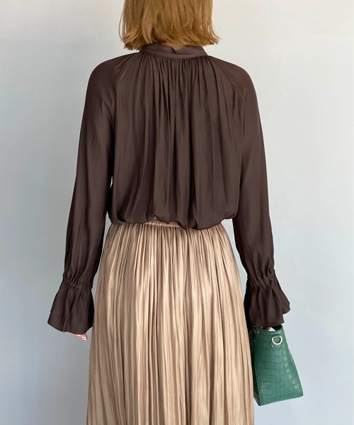 DIARIUM（ディアリウム）の「フロントクルミボタンギャザーブラウス（シャツ/ブラウス・レディース・ブラウン/ラベンダー・M）」の5枚目の写真