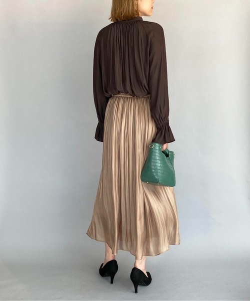 DIARIUM（ディアリウム）の「フロントクルミボタンギャザーブラウス（シャツ/ブラウス・レディース・ブラウン/ラベンダー・M）」の8枚目の写真