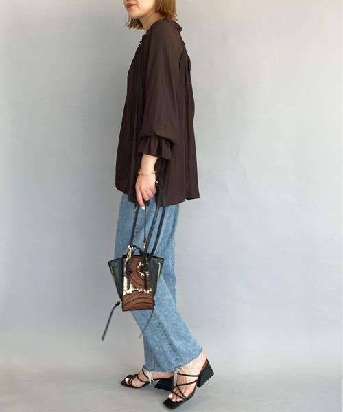 DIARIUM（ディアリウム）の「フロントクルミボタンギャザーブラウス（シャツ/ブラウス・レディース・ブラウン/ラベンダー・M）」の14枚目の写真