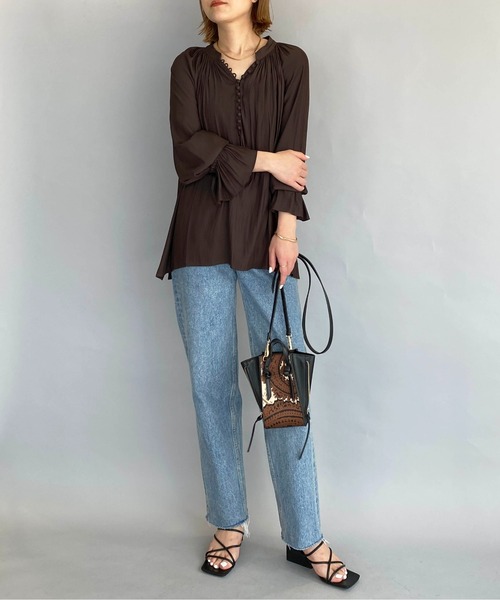 DIARIUM（ディアリウム）の「フロントクルミボタンギャザーブラウス（シャツ/ブラウス・レディース・ブラウン/ラベンダー・M）」の16枚目の写真