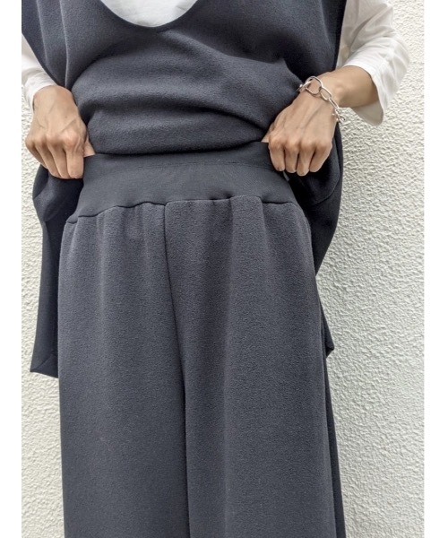 BEARDSLEY（ビアズリー）の「セットアップ可 ブークレダンボールパンツ