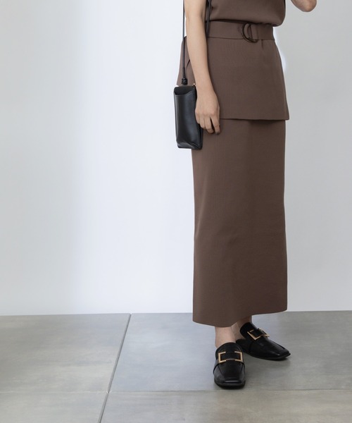 COLONY 2139（コロニートゥーワンスリーナイン）の「エステルヤーンペンシルスカート(セットアップ可)（スカート・レディース・ブラック/グレイッシュベージュ/モカ・LARGE/MEDIUM）」の4枚目の写真