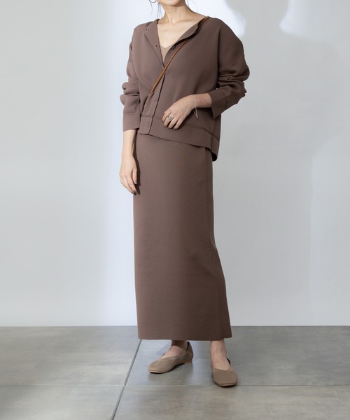 COLONY 2139（コロニートゥーワンスリーナイン）の「エステルヤーンペンシルスカート(セットアップ可)（スカート・レディース・ブラック/グレイッシュベージュ/モカ・LARGE/MEDIUM）」の10枚目の写真