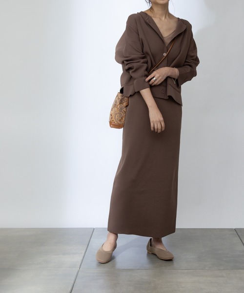 COLONY 2139（コロニートゥーワンスリーナイン）の「エステルヤーンペンシルスカート(セットアップ可)（スカート・レディース・ブラック/グレイッシュベージュ/モカ・LARGE/MEDIUM）」の12枚目の写真